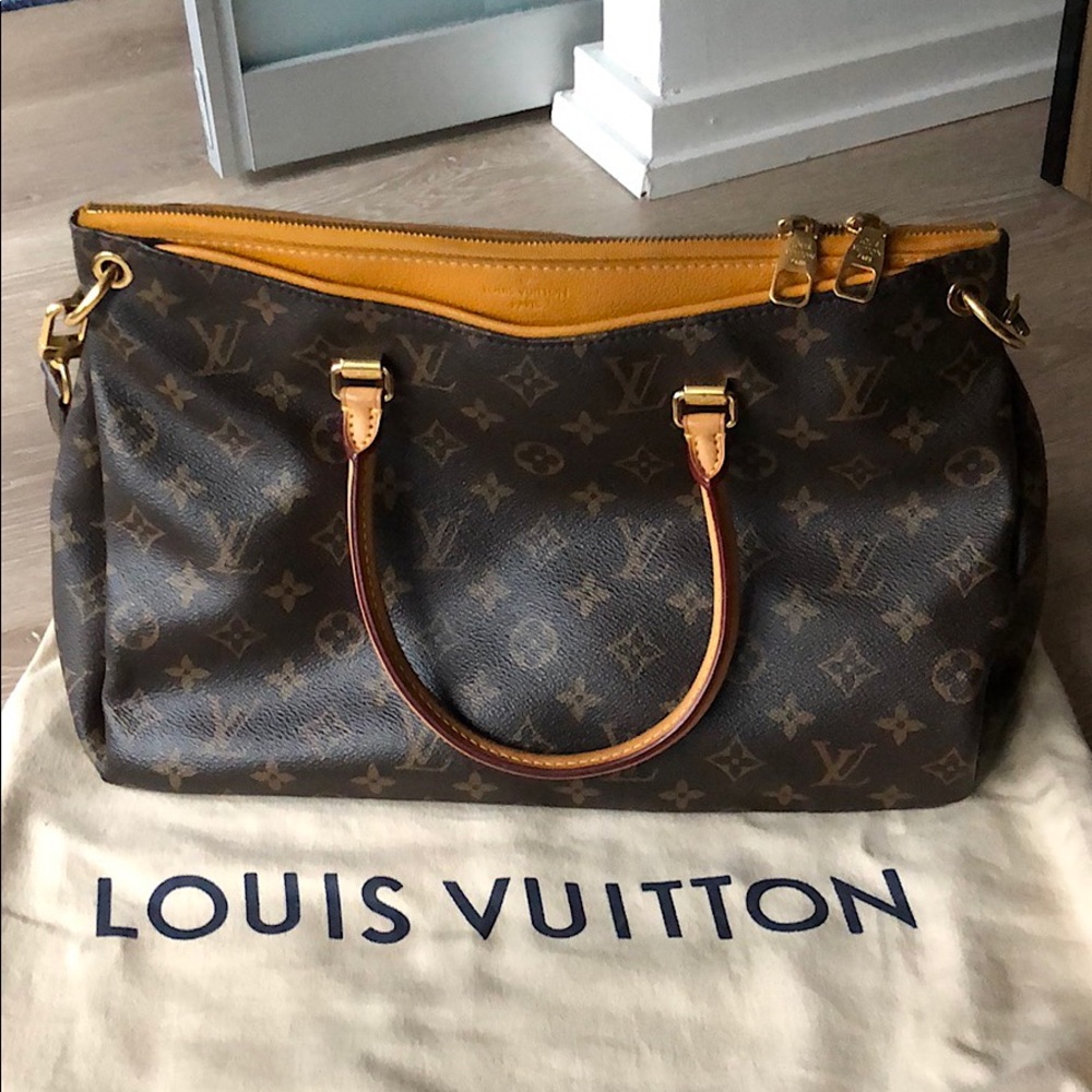 Louis Vuitton Pallas Bag MM in Safran